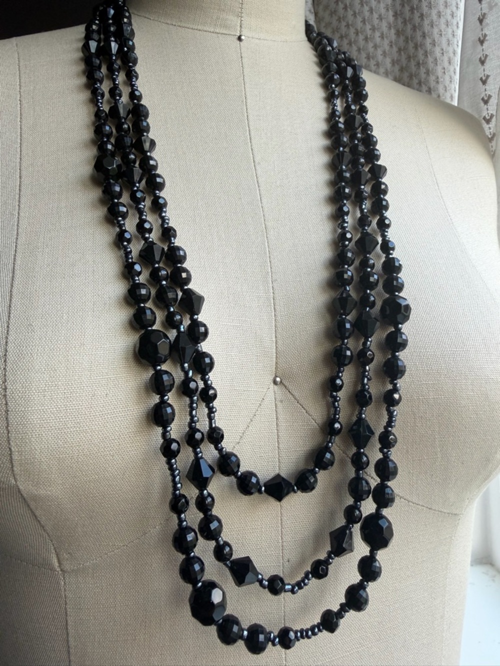 Fashion Black Faceted Multi-Strand Beaded Necklace with 3inch Extender
